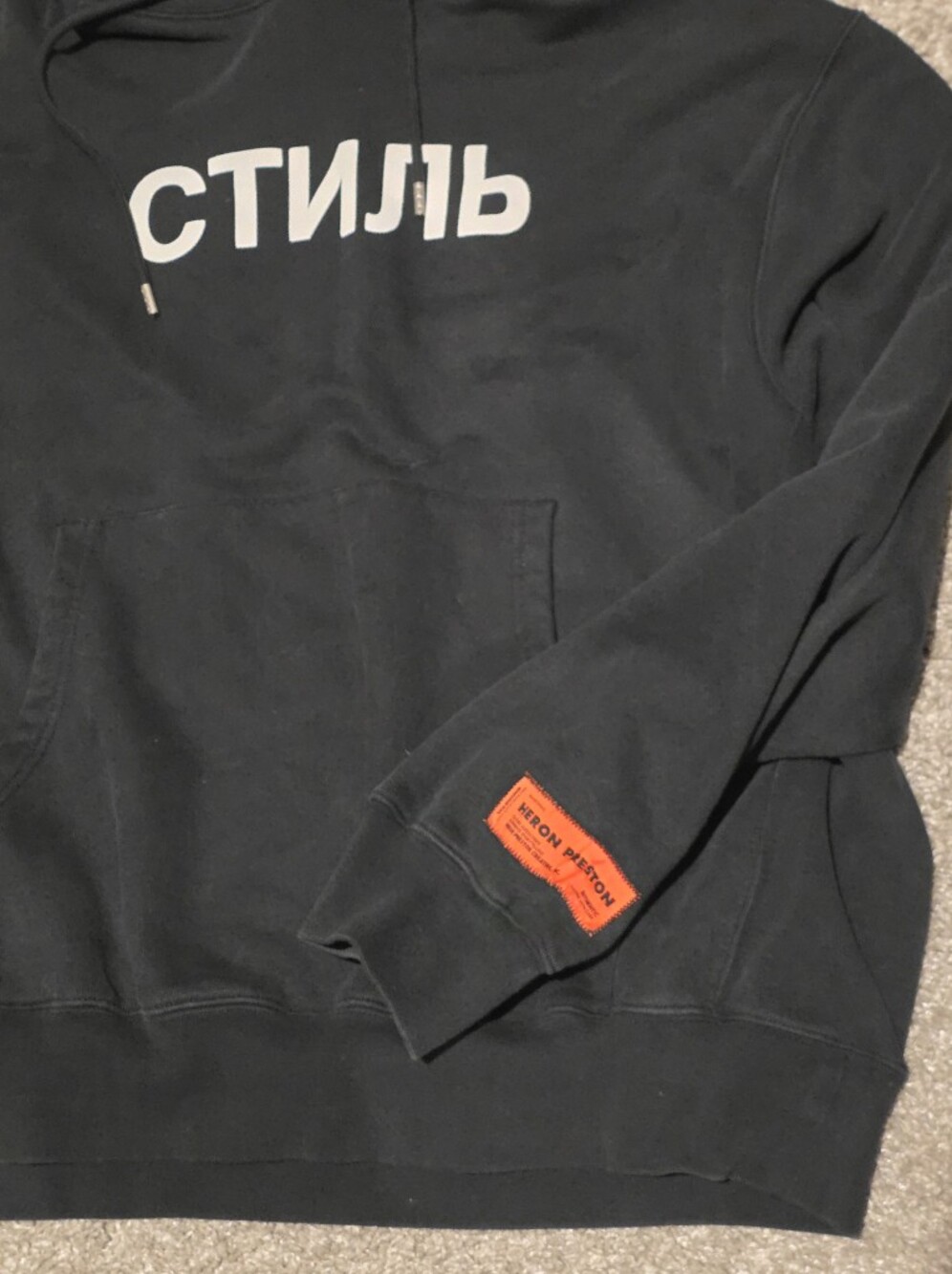 Heron Preston Black Hoodie with White Cyrillic Print - Picture 4 of 4